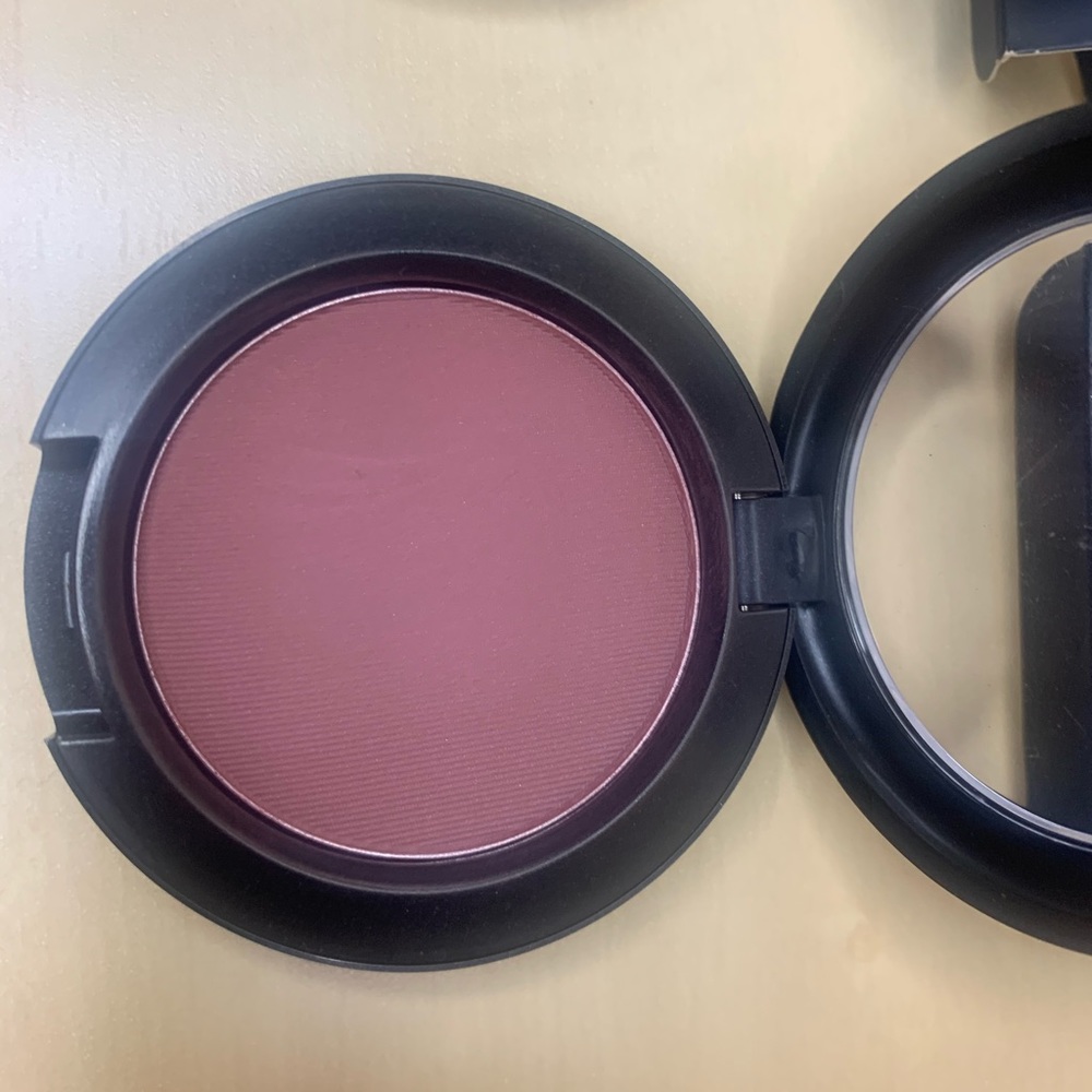 MAC Powder Blushes bundle - Picture 5 of 7